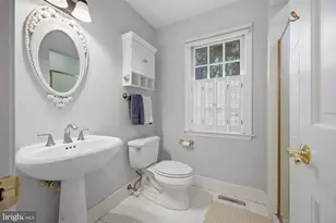 601 Cedar Ln, Villanova, PA 19085 - Photo 18