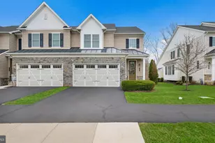 105 Brentwood Ct, Montgomeryville, PA 18936 - Photo 2