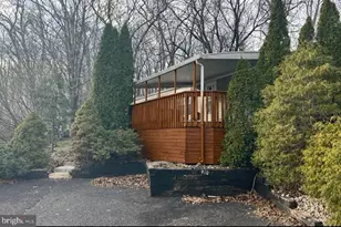 910 Lakeview Dr, Green Lane, PA 18054 - Photo 22
