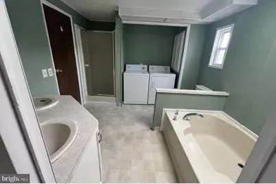 910 Lakeview Drive, Green Lane, PA 18054 - Photo 16