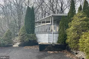 910 Lakeview Dr, Green Lane, PA 18054 - Photo 16