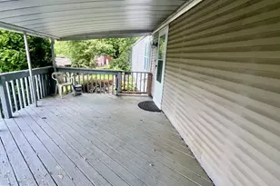 910 Lakeview Dr, Green Lane, PA 18054 - Photo 2