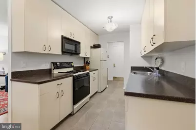 1655 Oakwood Drive #N205, Narberth, PA 19072 - Photo 12