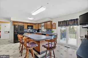 307 Sharon Ct, King of Prussia, PA 19406 - Photo 6