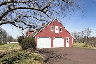 723 Godshall Rd, Telford, PA 18969 - Photo 2