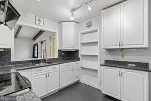 556 Anne St, Huntingdon Valley, PA 19006 - Photo 34