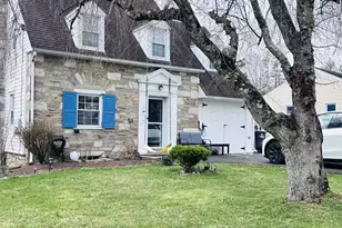 556 Anne St, Huntingdon Valley, PA 19006 - Photo 2