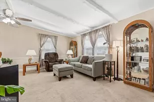 74 Longwood Pl, North Wales, PA 19454 - Photo 4