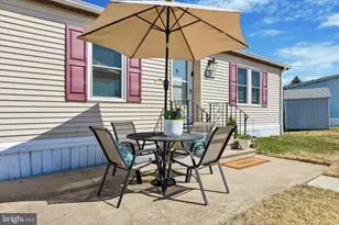 74 Longwood Pl, North Wales, PA 19454 - Photo 2