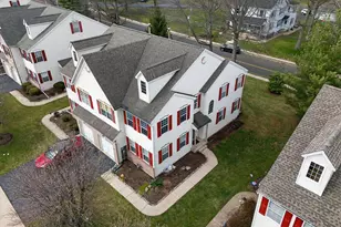 111 Raintree Crossing, Hatfield, PA 19440 - Photo 2