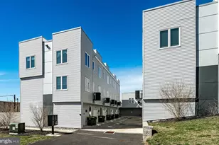 290 Yards Ct, Hatboro, PA 19040 - Photo 1