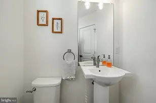 290 Yards Ct, Hatboro, PA 19040 - Photo 8