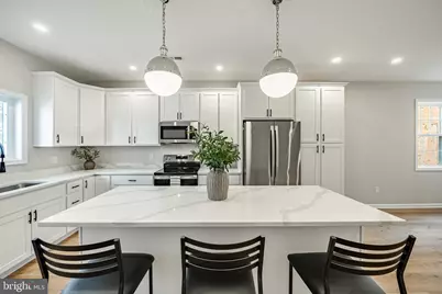 523 Grove Street, Bridgeport, PA 19405 - Photo 2