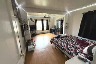 321 W Chestnut St, Pottstown, PA 19464 - Photo 6