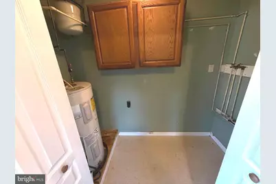 321 W Chestnut Street, Pottstown, PA 19464 - Photo 10