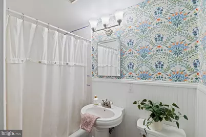 100 E 6th Avenue, Conshohocken, PA 19428 - Photo 16