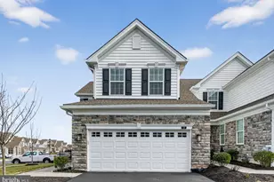 727 Friendship Hill Dr, Collegeville, PA 19426 - Photo 1