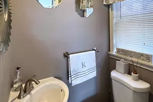 607 Glenn Valley Dr, Norristown, PA 19401 - Photo 16