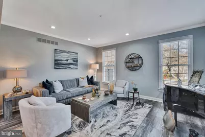 407 Merion Hill Lane, Conshohocken, PA 19428 - Photo 8