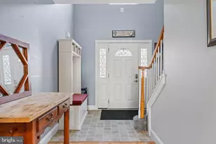 671 Daisy Ln, Pennsburg, PA 18073 - Photo 6