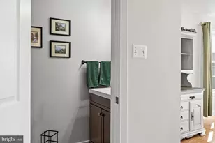 671 Daisy Ln, Pennsburg, PA 18073 - Photo 16