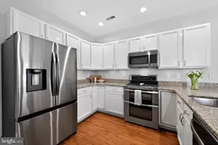 1 Coventry Ct, Conshohocken, PA 19428 - Photo 8