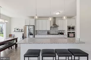201 Hampton Ct, Harleysville, PA 19438 - Photo 8
