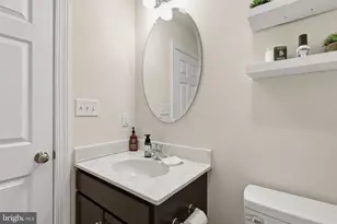 201 Hampton Ct, Harleysville, PA 19438 - Photo 14