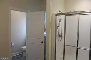 201 Hampton Ct, Harleysville, PA 19438 - Photo 8