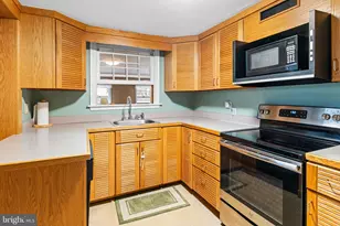 1991 Maplewood Ave, Abington, PA 19001 - Photo 6