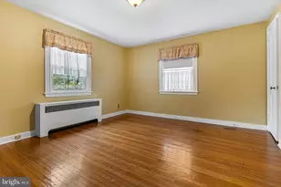 1991 Maplewood Ave, Abington, PA 19001 - Photo 18