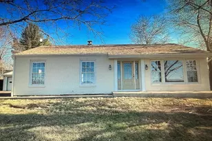 305 Green Hill Rd, Telford, PA 18969 - Photo 1