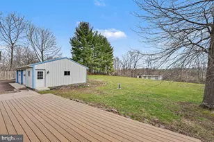 305 Green Hill Rd, Telford, PA 18969 - Photo 24