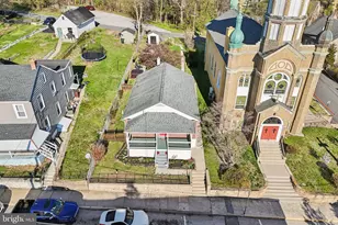 207 Amelia St, Mont Clare, PA 19453 - Photo 54