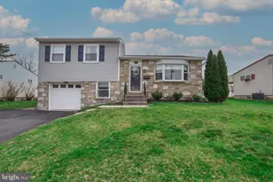 31 West End Dr, Lansdale, PA 19446 - Photo 1