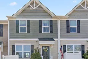 5 Castle Dr, Gilbertsville, PA 19525 - Photo 1