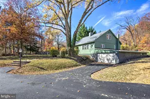 203 Meng Rd, Schwenksville, PA 19473 - Photo 2