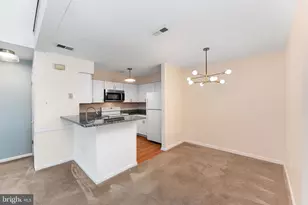 912 Foxmeadow Dr, Royersford, PA 19468 - Photo 4