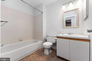 912 Foxmeadow Dr, Royersford, PA 19468 - Photo 16