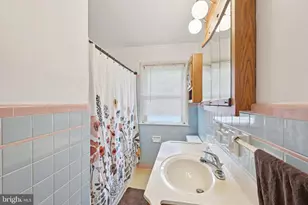 1511 Cherry Ln, Pottstown, PA 19464 - Photo 18