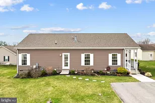 420 Dandelion Dr, Blue Bell, PA 19422 - Photo 2