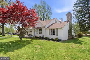 206 Gumbes Rd, Collegeville, PA 19426 - Photo 4