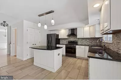117 Oxford Lane, North Wales, PA 19454 - Photo 6