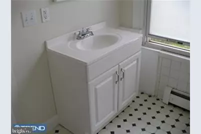 135 W 6th Street, Bridgeport, PA 19405 - Photo 10