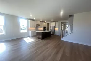 188 W 3rd Ave, Collegeville, PA 19426 - Photo 4