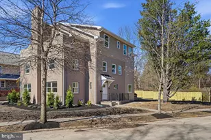 427 Grove Pl, Narberth, PA 19072 - Photo 1