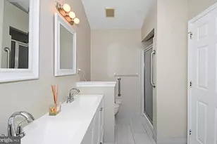 1039 Greenes Way Cir, Collegeville, PA 19426 - Photo 30