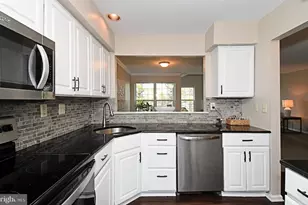 1039 Greenes Way Cir, Collegeville, PA 19426 - Photo 10