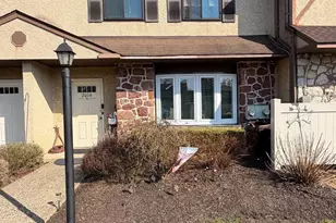 2014 Jason Dr, Huntingdon Valley, PA 19006 - Photo 2