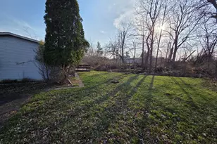 24 Shagbark Ct E, Harleysville, PA 19438 - Photo 2